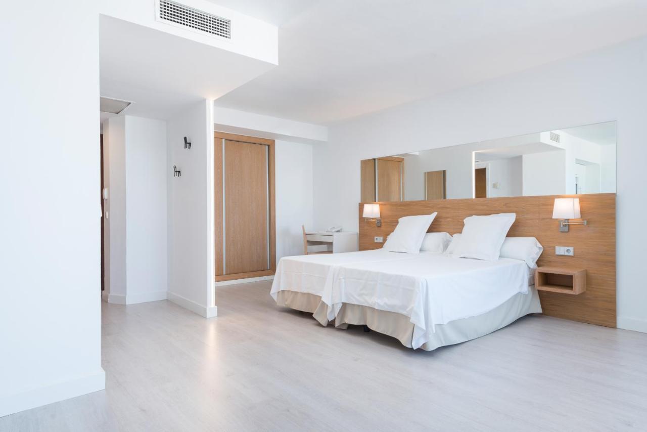Aparthotel Ses Fotges プラヤ・デ・ムロ エクステリア 写真